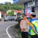 Kapolres Tarakan Bersama Satlantas Laksanakan Pengaturan Lalu Lintas dalam Program 100 Hari Kerja Kapolri