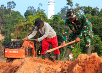 Jaga Ketahanan Jalan, Satgas TMMD Ke-130 Kodim Tarakan Bangun Parit Sepanjang 5.000 Meter